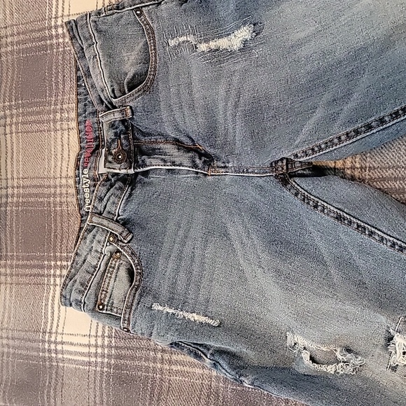 Distressed Ankle Jeans - Picture 2 of 4